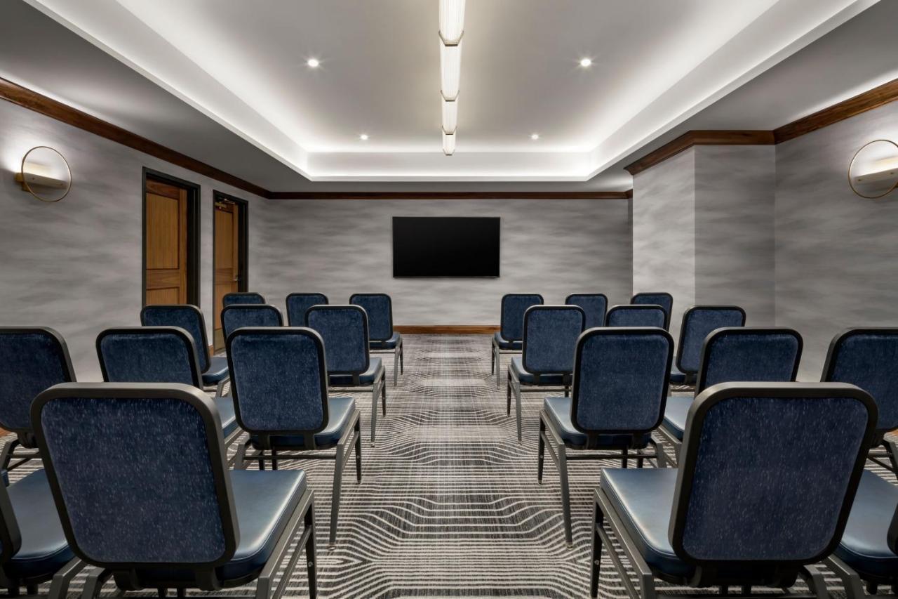 Rand Tower Hotel, Minneapolis, A Tribute Portfolio Hotel Экстерьер фото